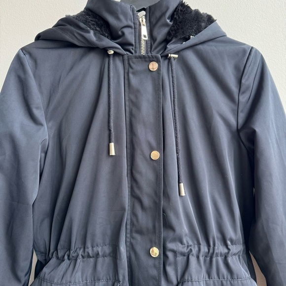 Zara women’s Black Waterproof Gold Tone Removable Faux Fur Hood Size Medium - Picture 7 of 16